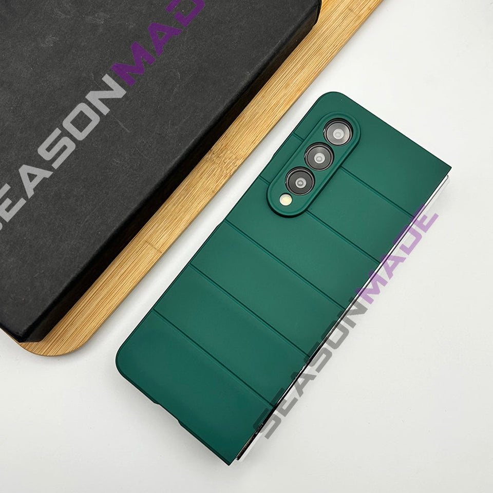 Samsung Galaxy Z Fold 4 Matte Finish Horizontal Stripe Design Case Cover Clearance Sale