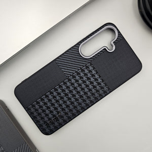 Samsung Galaxy S25 Carbon Fibre Pattern Slim Case